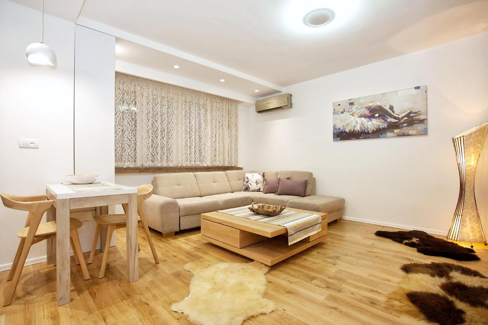 Hostgost Selected Suites - Skadarlija Square Belgrado Exterior foto