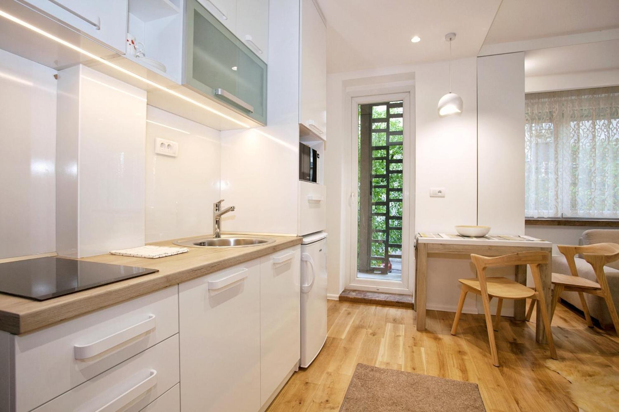 Hostgost Selected Suites - Skadarlija Square Belgrado Exterior foto