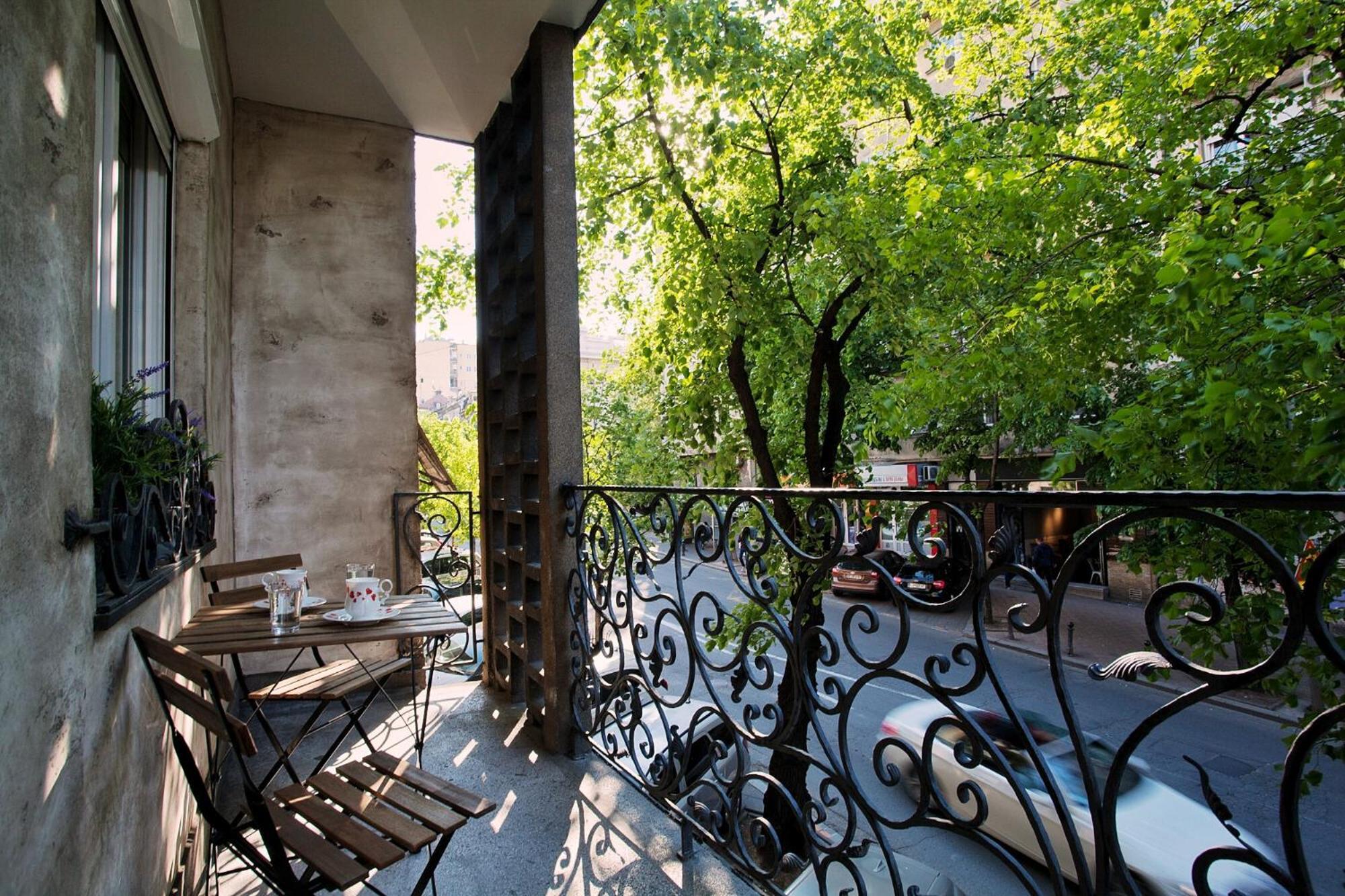 Hostgost Selected Suites - Skadarlija Square Belgrado Exterior foto