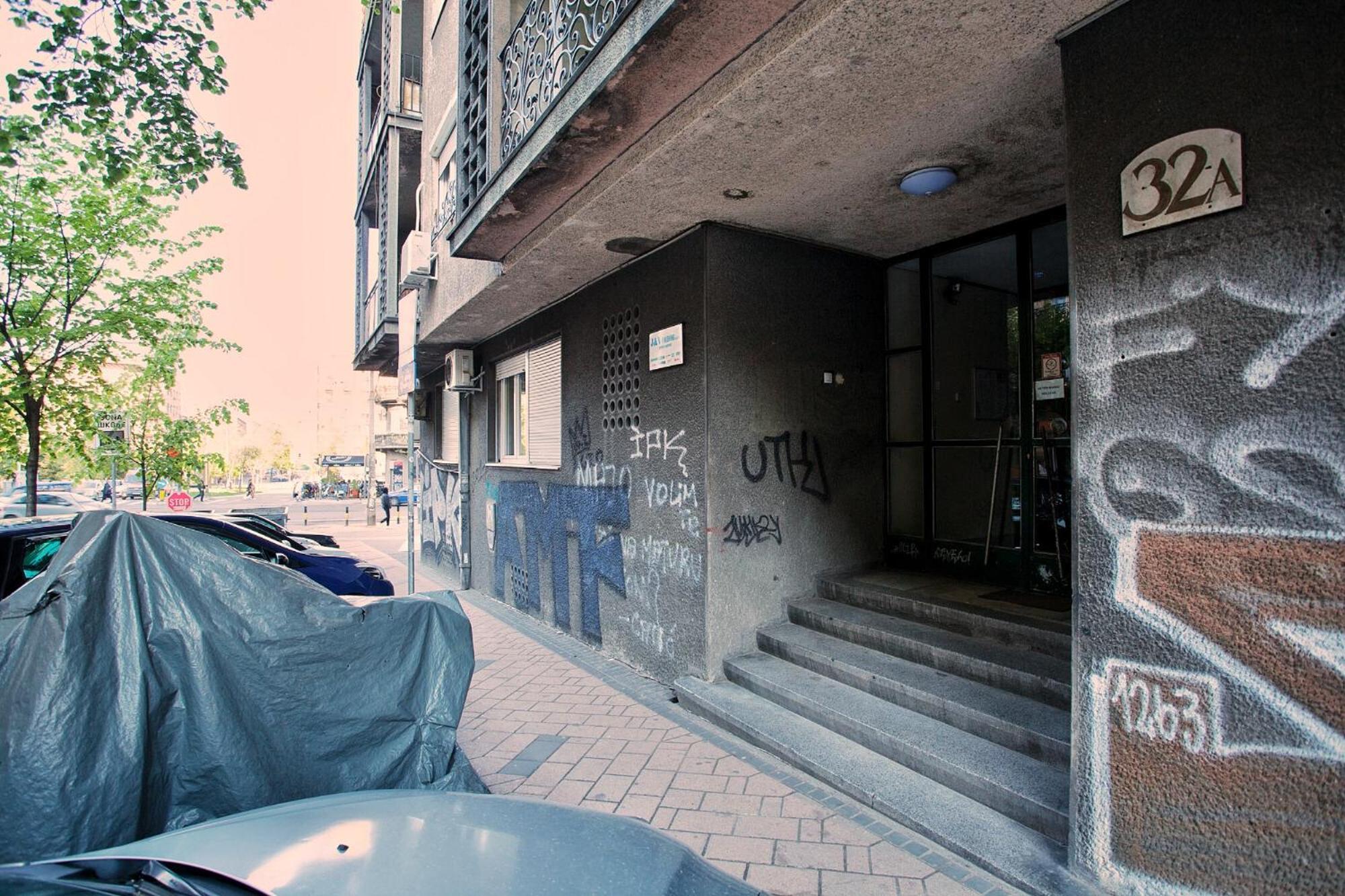 Hostgost Selected Suites - Skadarlija Square Belgrado Exterior foto